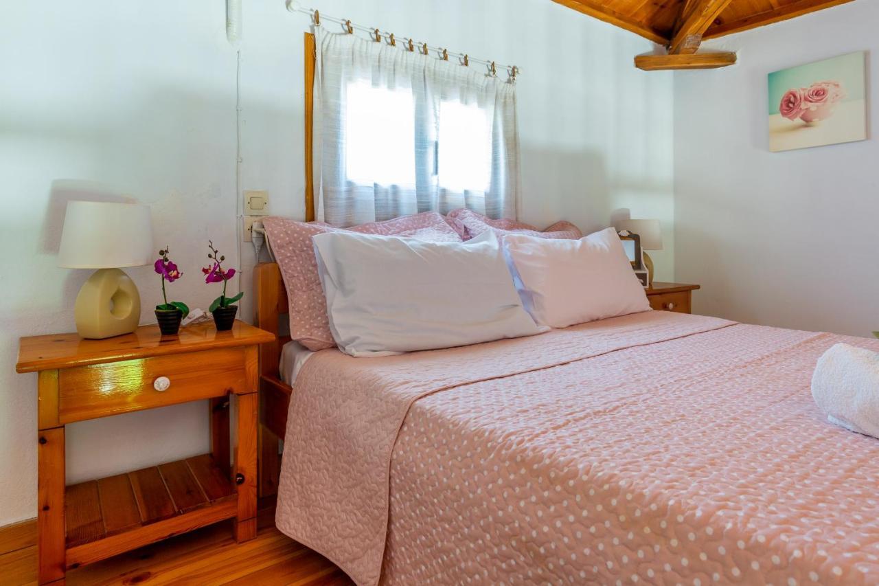Smaragdi Rooms And Studios Szkópelosz Kültér fotó